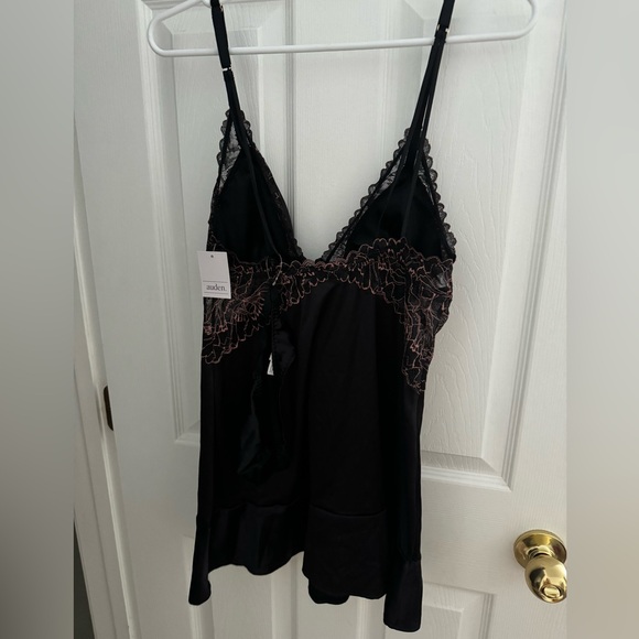 NWT lingerie - Picture 3 of 4
